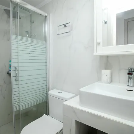Triton Maisonette By Rentalspro - Fourka *