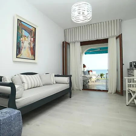 Casa vacanze Triton Maisonette By Rentalspro - Fourka *
